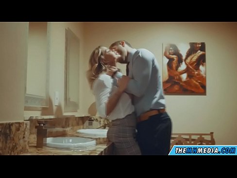 ❤️ Khi một cô gái tóc vàng busty quyến rũ bạn trong một nhà vệ sinh công cộng ❤️❌  Video sex  ở% vi.kanalmoscow.ru%  ❌️❤